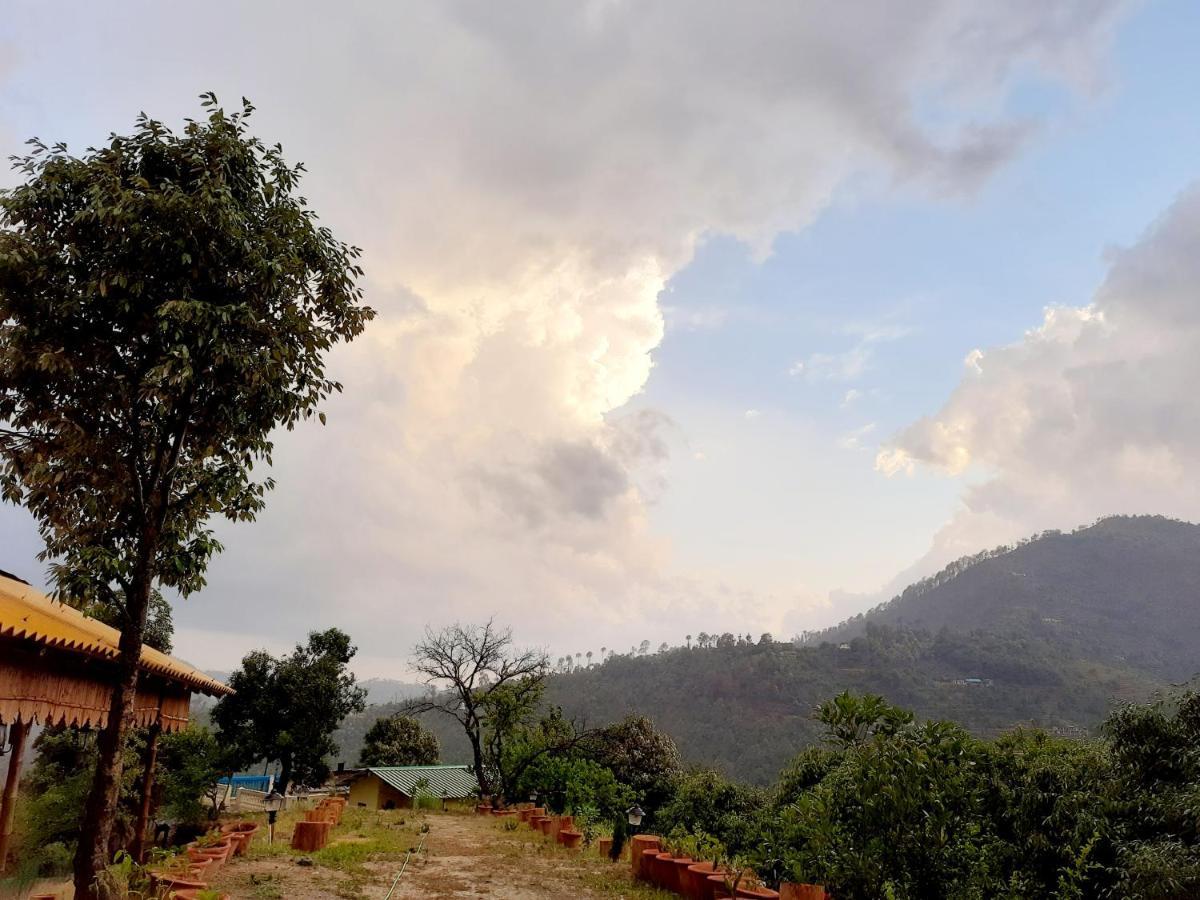 Mukteshwar Grand Retreat Exterior photo
